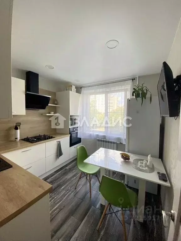 3-к кв. Владимирская область, Ковров ул. Чернышевского, 5 (64.9 м) - Фото 1