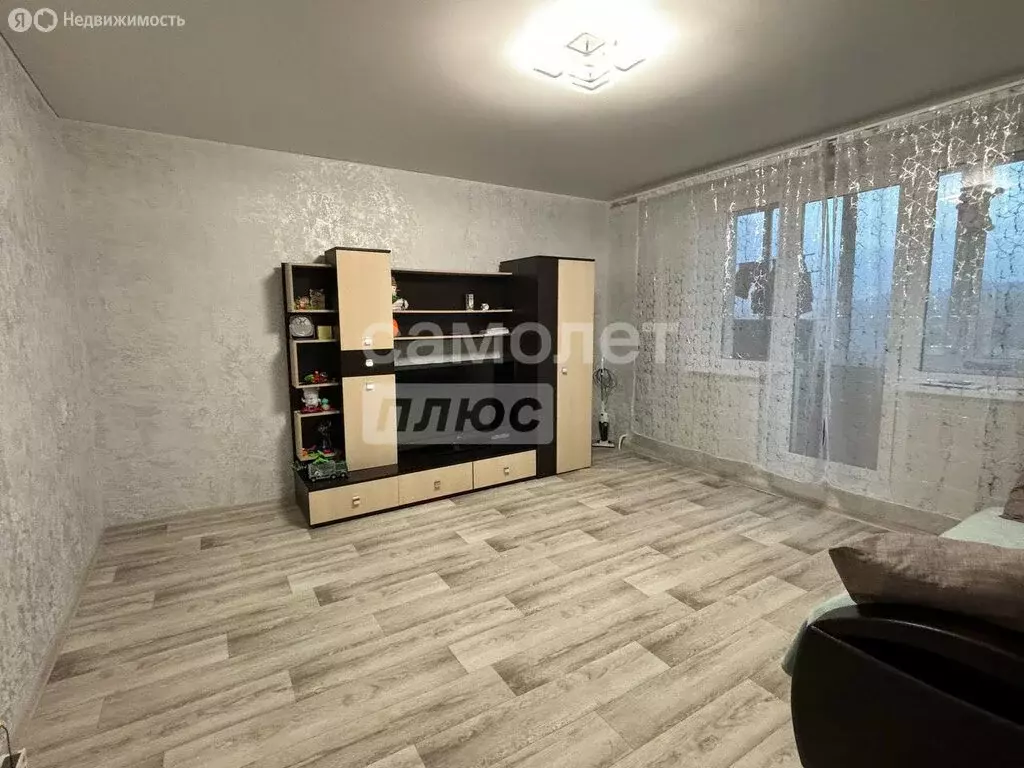 2-комнатная квартира: Златоуст, проспект имени Ю.А. Гагарина, 8-я ... - Фото 1