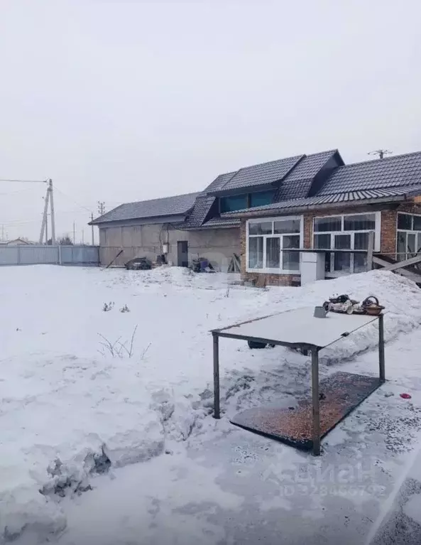 Дом в Кемеровская область, Белово Апрельская ул., 2 (173 м) - Фото 1