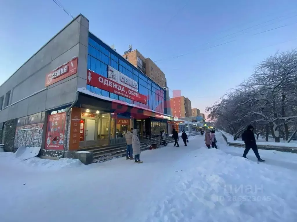 Торговая площадь в Свердловская область, Екатеринбург ул. Титова, 26 ... - Фото 0