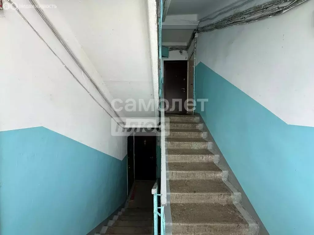 3-комнатная квартира: Владивосток, улица Адмирала Юмашева, 34 (55.2 м) - Фото 1
