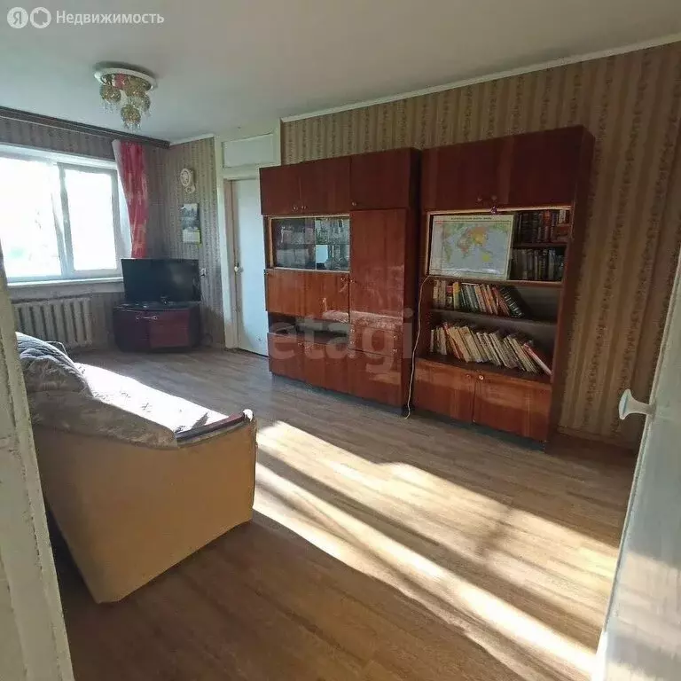 3-комнатная квартира: Нижний Новгород, проспект Ленина, 24 (55.8 м) - Фото 0