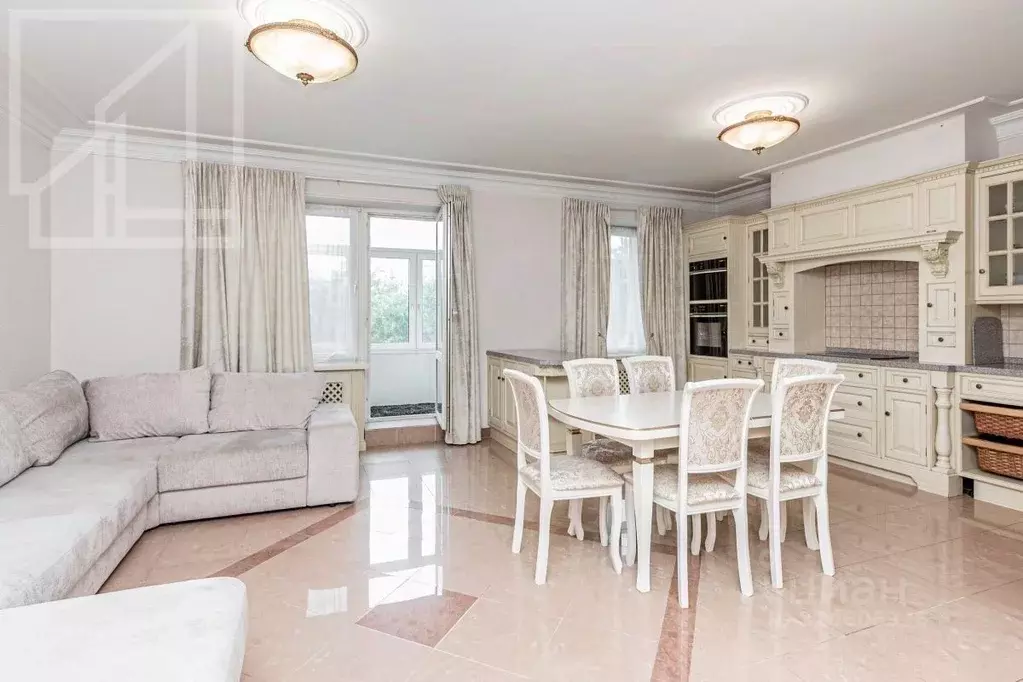 3-к кв. Москва ул. Вересаева, 6 (229.0 м) - Фото 0