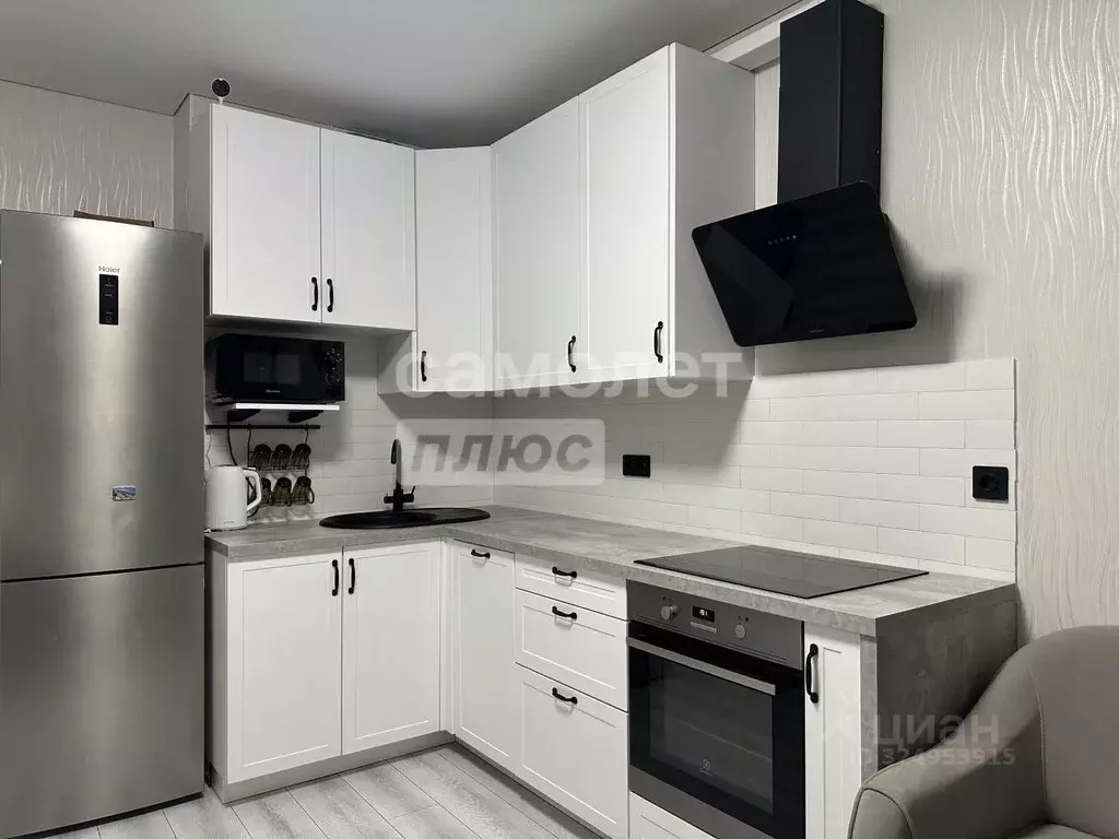 2-к кв. Московская область, Химки ул. Академика Грушина, 10 (68.0 м) - Фото 2