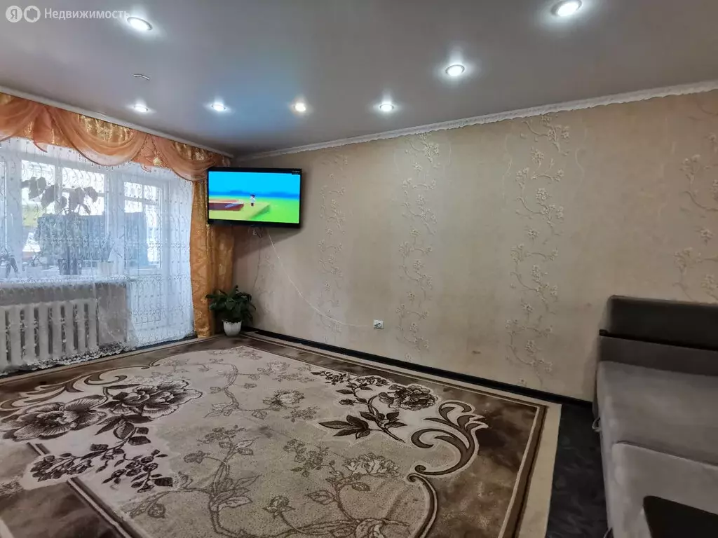 2-комнатная квартира: Ялуторовск, улица Ленина, 33 (40.9 м) - Фото 0