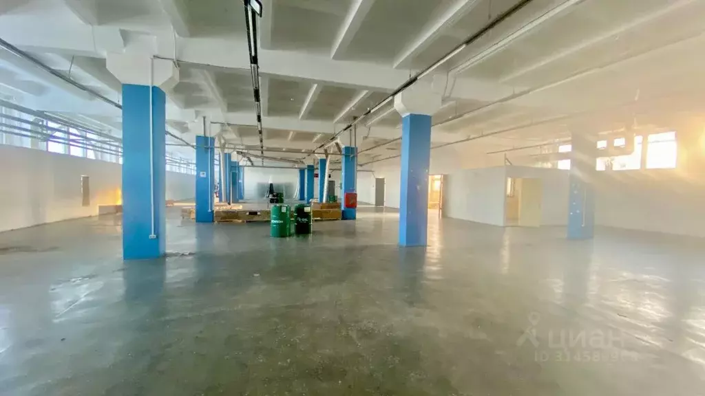 Помещение свободного назначения в Курганская область, Курган ул. Карла ... - Фото 1