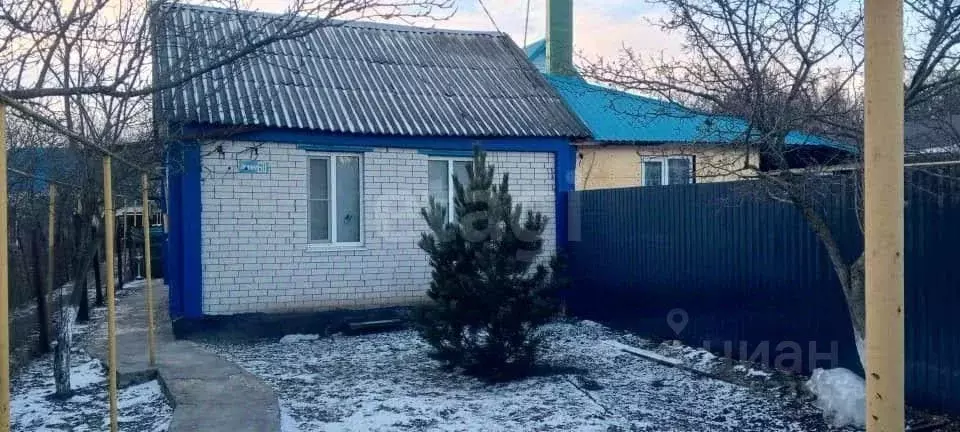 Дом в Воронежская область, Верхнехавский район, Углянское с/пос, пос. ... - Фото 1