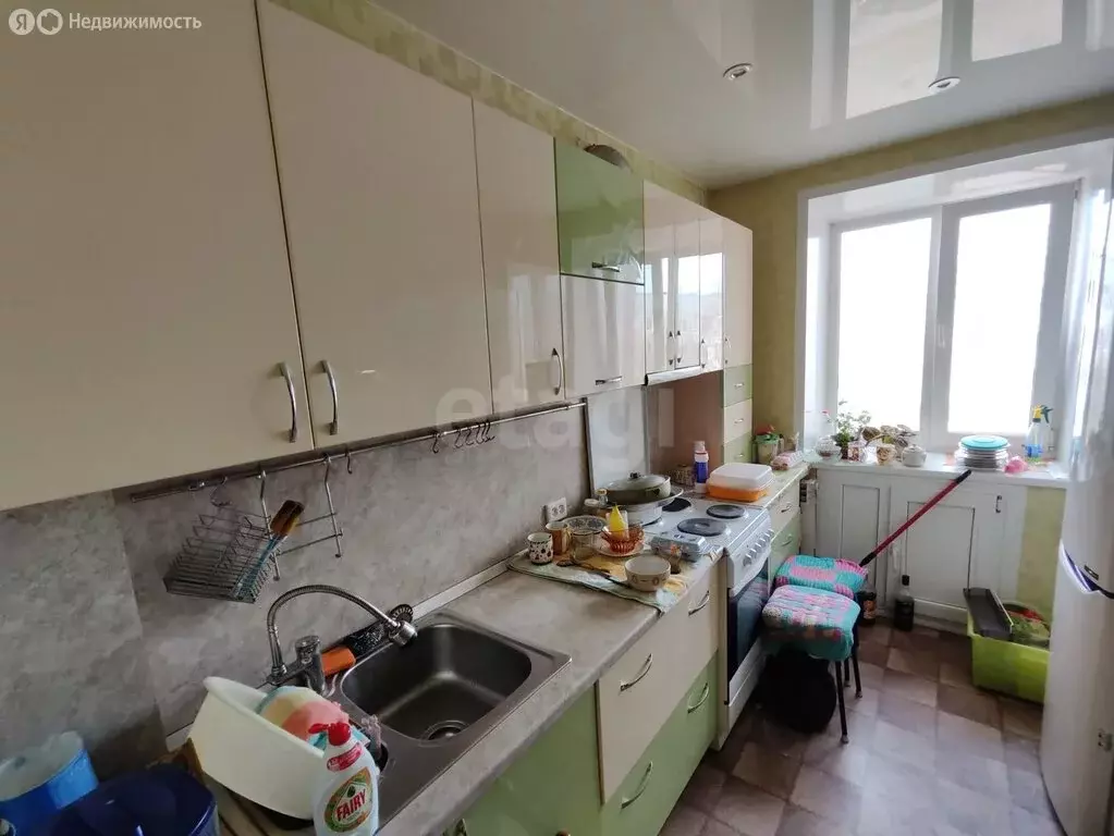 3-комнатная квартира: Юрга, Волгоградская улица, 26 (59.3 м) - Фото 1