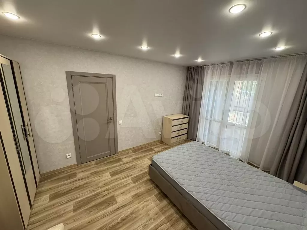1-к. квартира, 37 м, 1/10 эт. - Фото 1