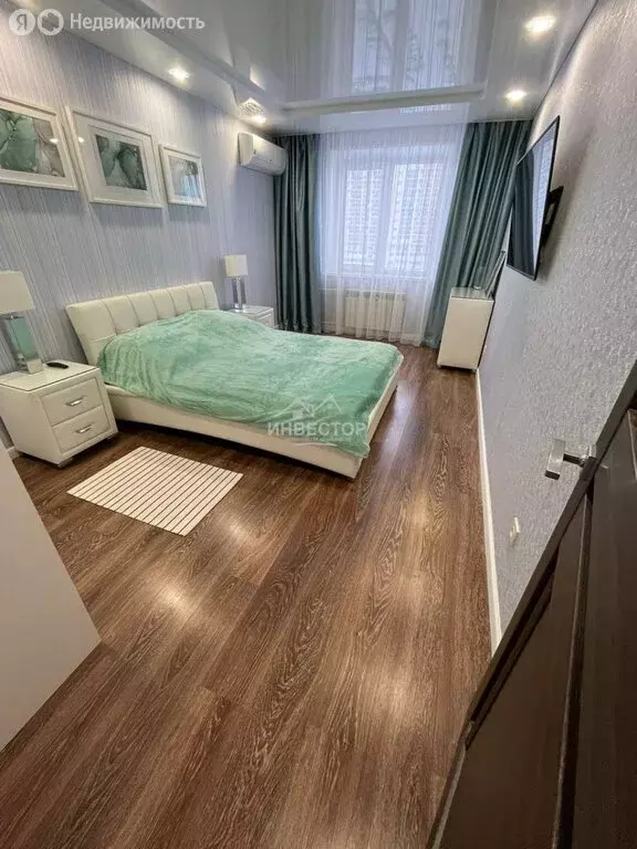 2-комнатная квартира: Челябинск, улица Наркома Малышева, 3 (45 м) - Фото 0