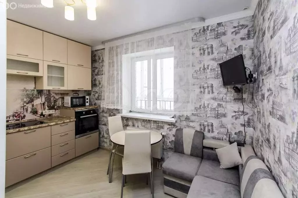 1-комнатная квартира: Тюмень, улица Дружбы, 73к1 (39.9 м) - Фото 1