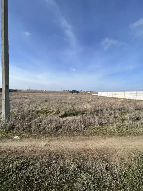 Участок в Крым, Сакский район, Суворовское с/пос  (8.0 сот.) - Фото 1