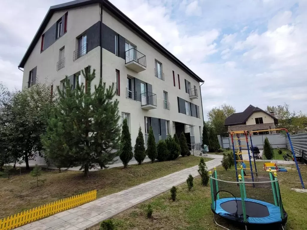 Продается 2-комнатная квартира - Фото 1