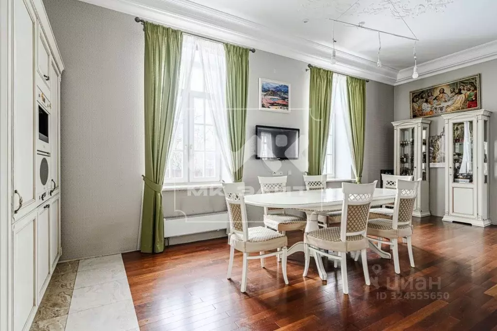 Коттедж в Санкт-Петербург пос. Стрельна, Ново-Нарвское ш., 29 (550 м) - Фото 0