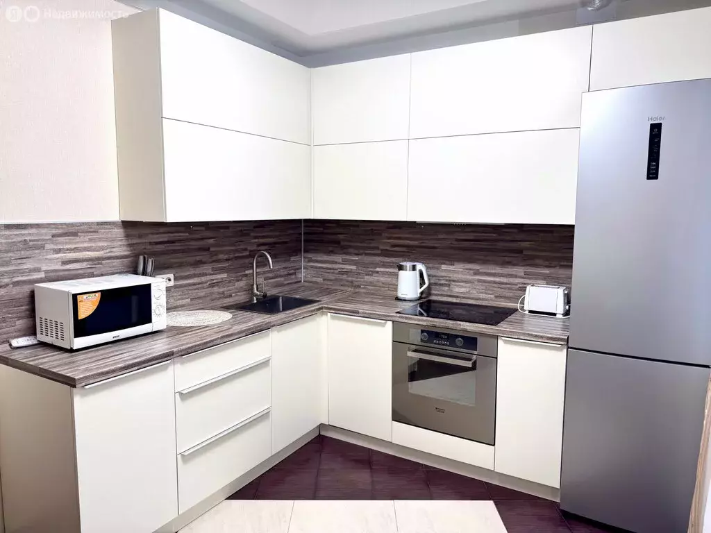 3-комнатная квартира: Киров, улица Ленина, 137 (80 м) - Фото 0