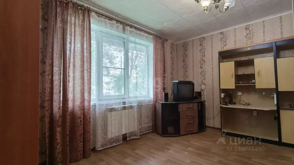 1-к кв. Псковская область, Остров ул. Карла Маркса, 25 (34.2 м) - Фото 1