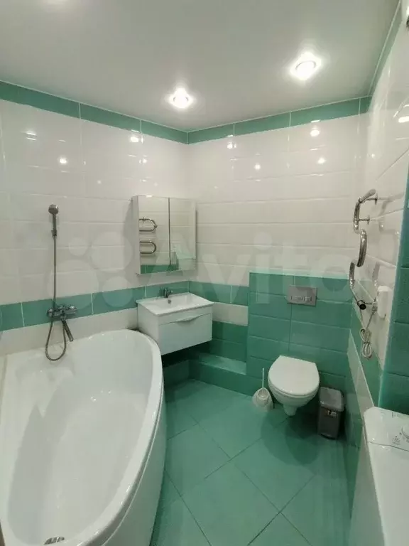 1-к. квартира, 40 м, 17/19 эт. - Фото 0