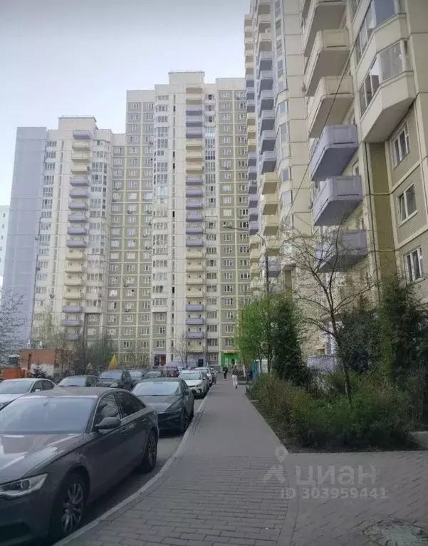 2-к кв. Московская область, Химки Молодежная ул., 64 (60.0 м) - Фото 0