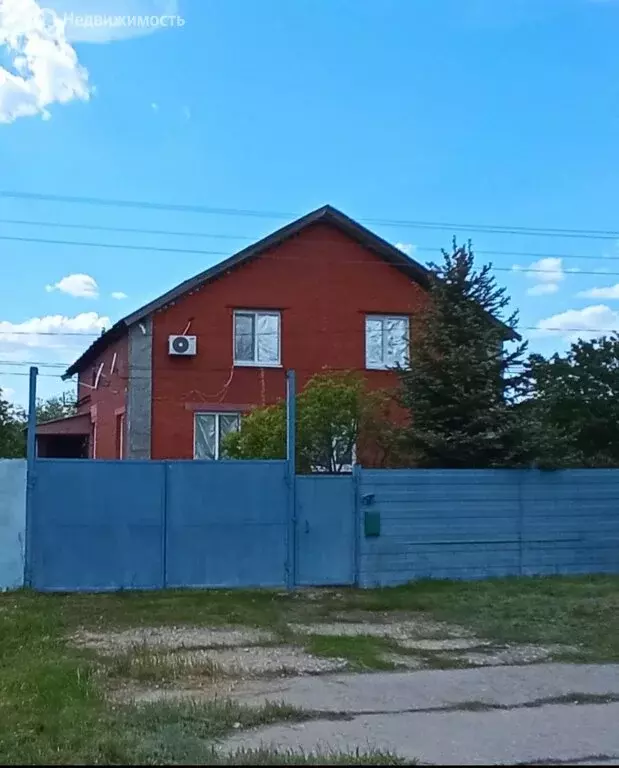 Дом в Идолга, Городская улица (297 м) - Фото 1