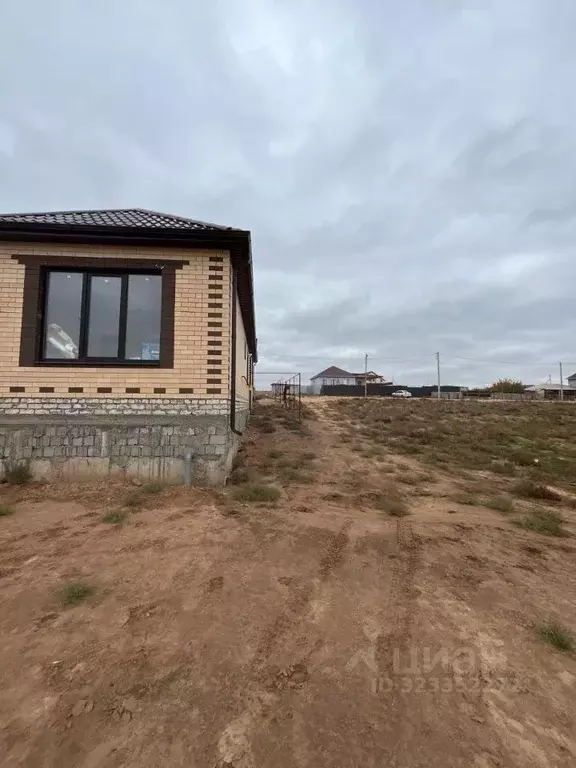 Дом в Астраханская область, Наримановский район, пос. Мирный ... - Фото 2