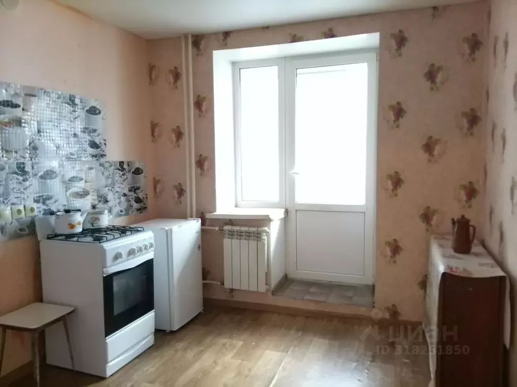 1-к кв. Саратовская область, Саратов ул. Имени С.П. Лисина, 7 (30.2 м) - Фото 0