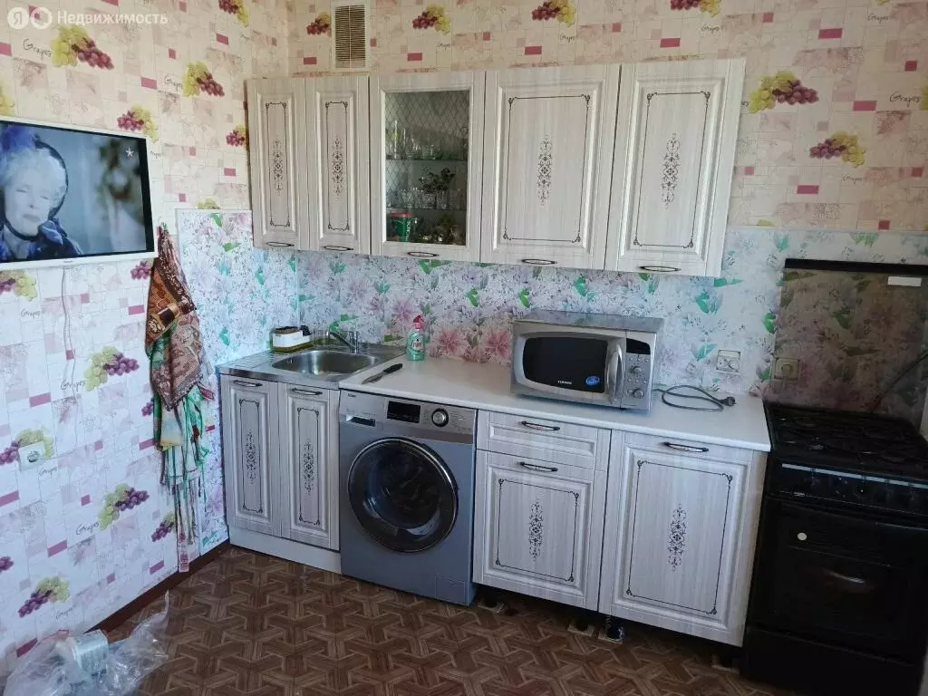 3-комнатная квартира: Бор, улица Луначарского, 202 (77.5 м) - Фото 2