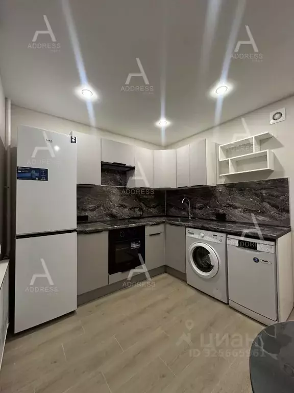 1-к кв. Санкт-Петербург ул. Оптиков, 52к2 (40.0 м) - Фото 1