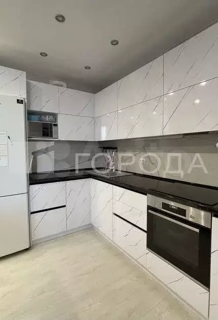 2-к. квартира, 60 м, 15/25 эт. - Фото 0