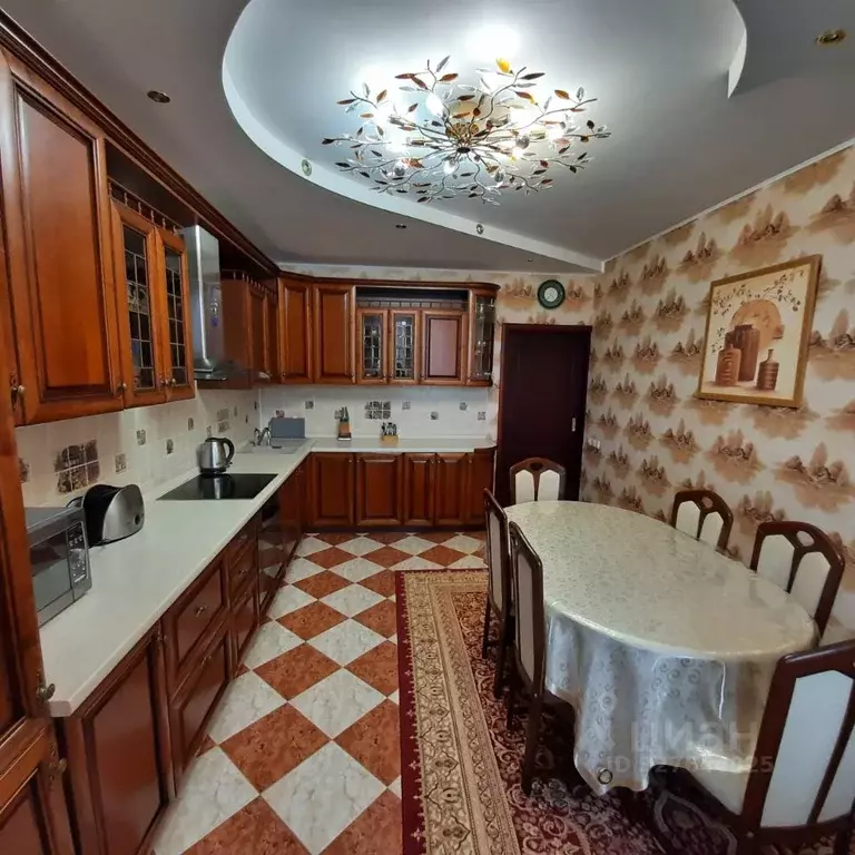 2-к кв. Московская область, Наро-Фоминск ул. Войкова, 1 (82.7 м) - Фото 2