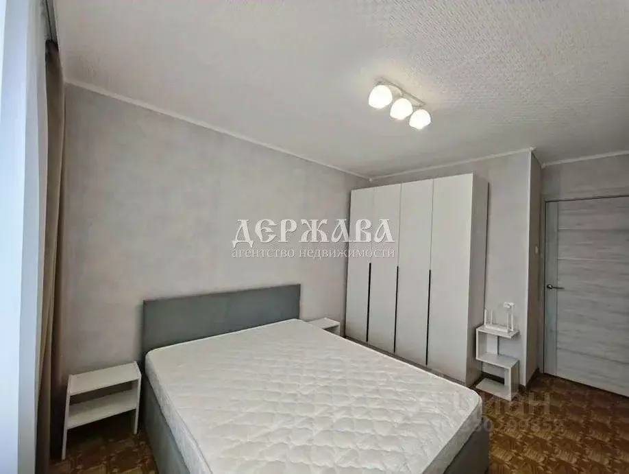 3-к кв. Белгородская область, Старый Оскол Дубрава мкр, 2 кв-л, 4 ... - Фото 1