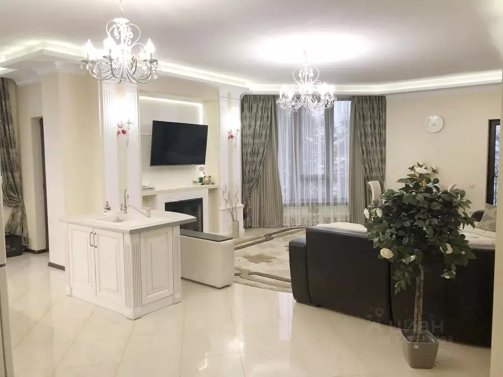 3-к кв. Краснодарский край, Сочи ул. Куйбышева, 29к2 (120.2 м) - Фото 1