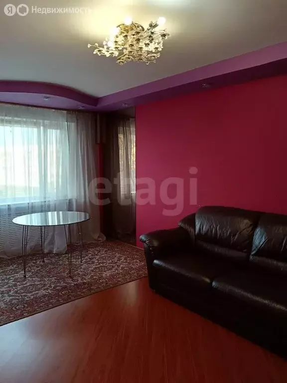 3-комнатная квартира: Кириши, проспект Героев, 24 (67.7 м) - Фото 2