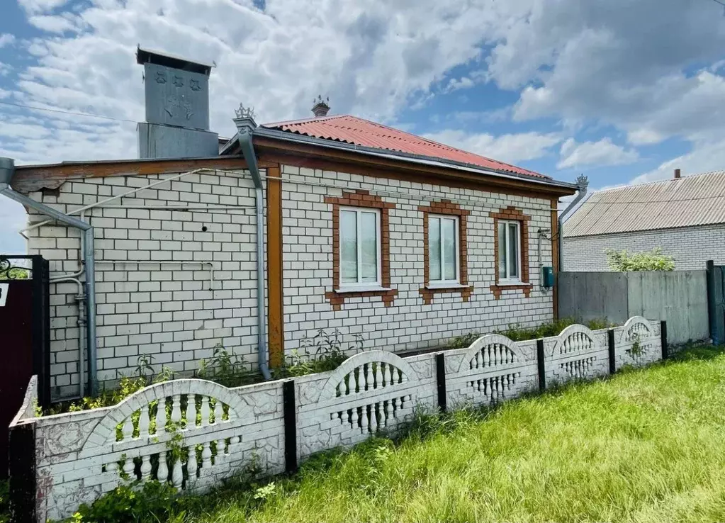 Дом в Белгородская область, Алексеевский муниципальный округ, с. ... - Фото 0