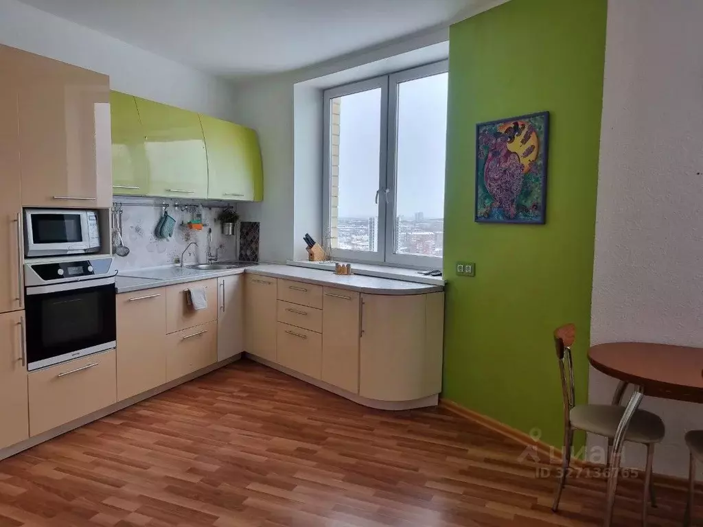 2-к кв. Свердловская область, Екатеринбург ул. Раевского, 4 (69.0 м) - Фото 1