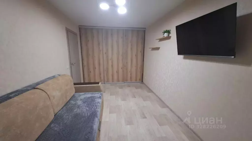 1-к кв. Саратовская область, Энгельс Волжский просп., 63А (30.0 м) - Фото 1