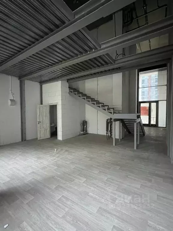 Помещение свободного назначения в Москва Серебряный Фонтан жилой ... - Фото 1