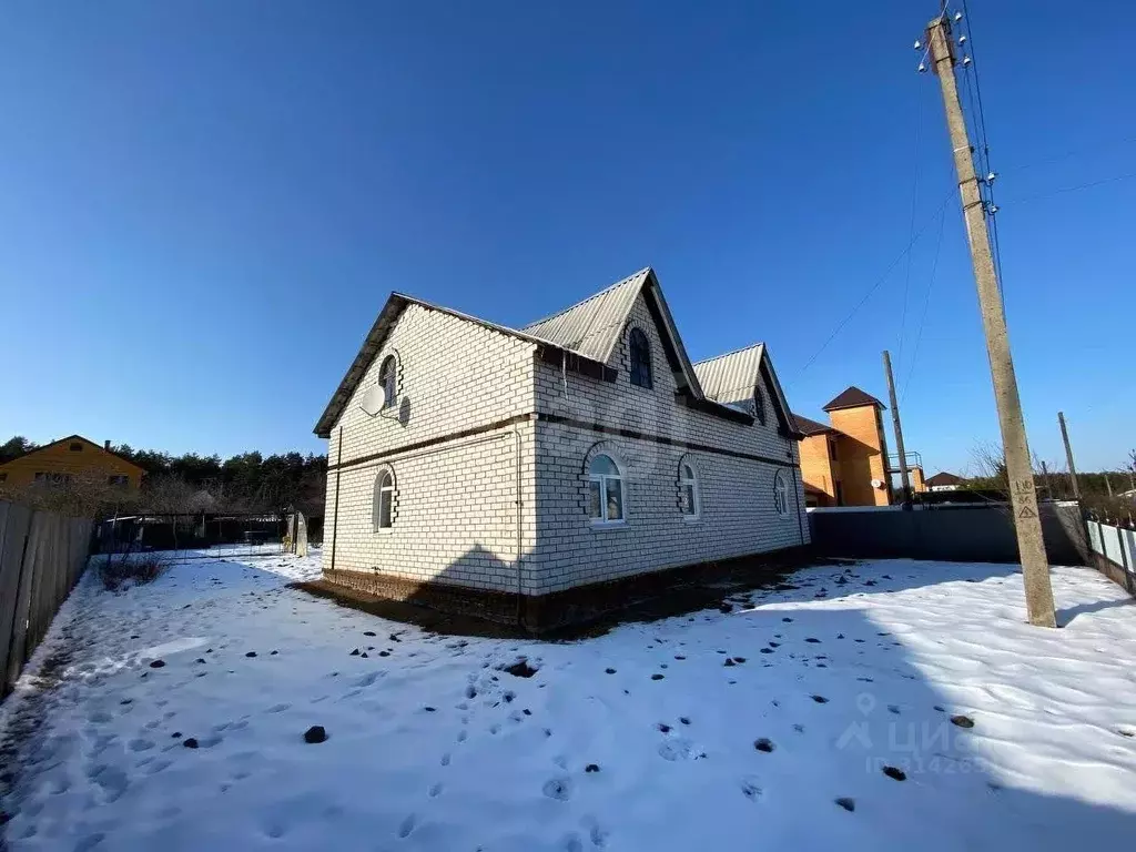 Дом в Брянская область, Жуковский муниципальный округ, д. Мосток ул. ... - Фото 2