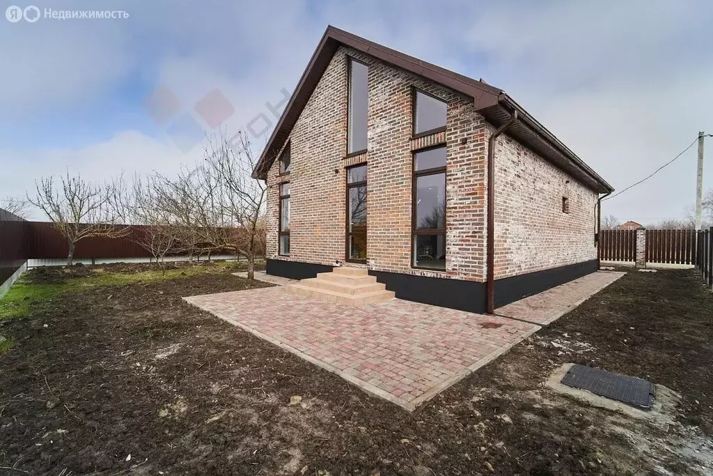 Дом в аул Тахтамукай, Шапсугская улица, 2 (130 м) - Фото 1