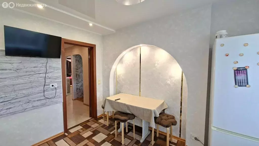 2-комнатная квартира: Арсеньев, улица Победы, 9 (55.1 м) - Фото 0