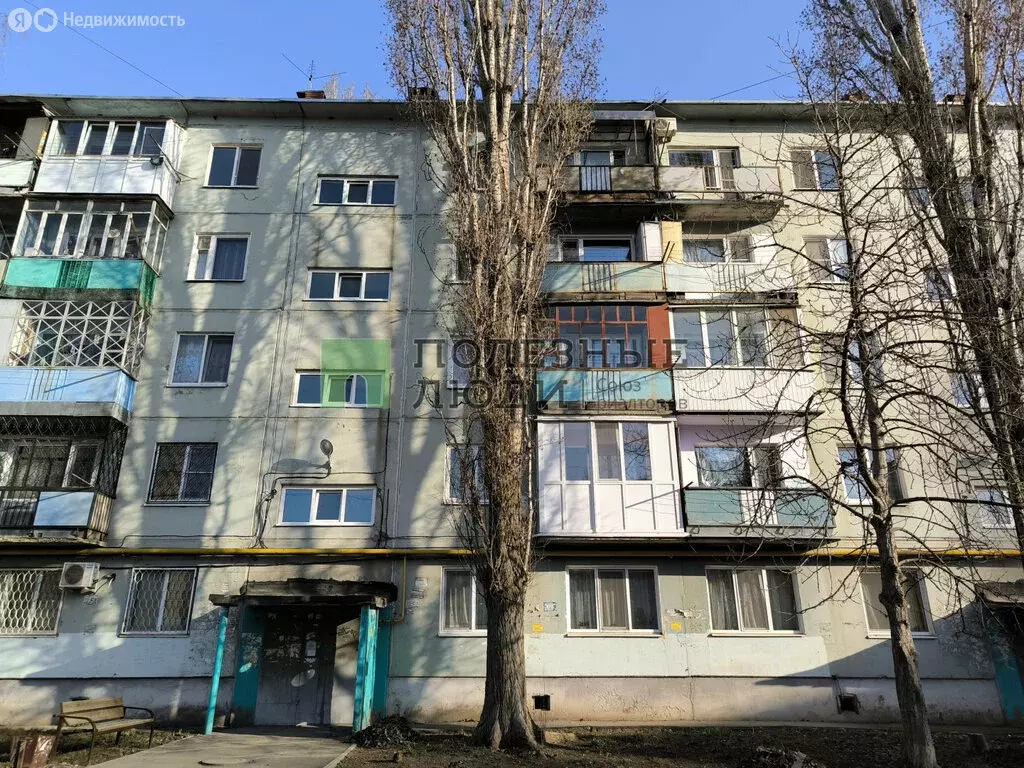 2-комнатная квартира: Энгельс, улица Колотилова, 52 (45 м) - Фото 0