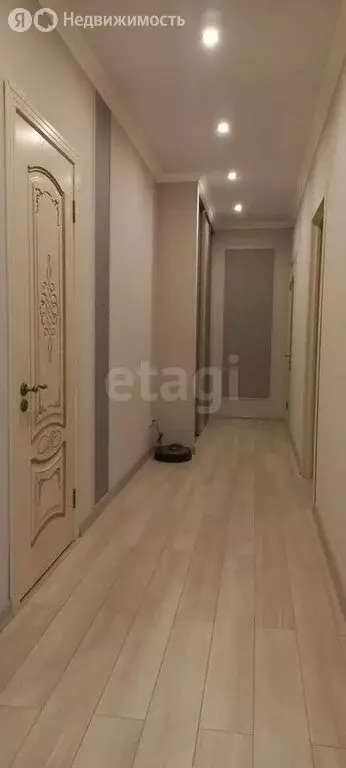 3-комнатная квартира: Омск, улица 13-я Линия, 37к2 (77.1 м) - Фото 2