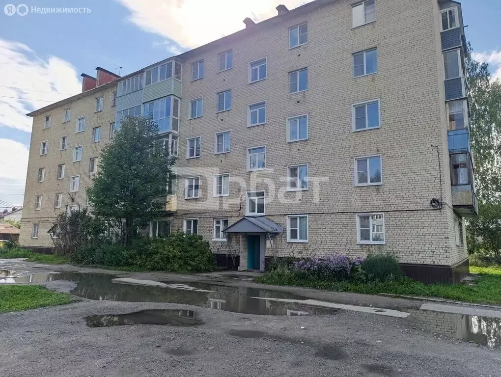 3-комнатная квартира: Шарья, улица имени 50-летия Советской Власти, 11 ... - Фото 1