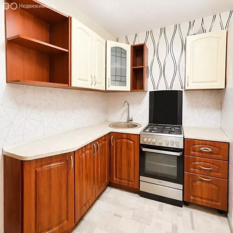 3-комнатная квартира: Березники, улица Уральских Танкистов, 61 (57.4 ... - Фото 1
