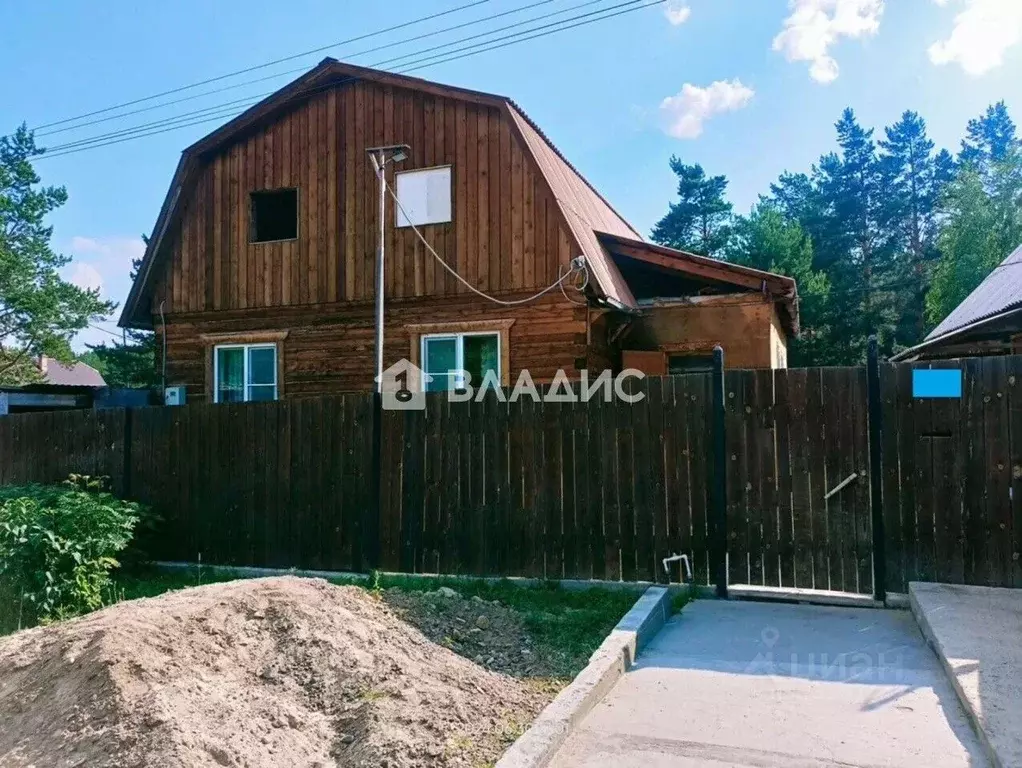 Дом в Бурятия, Улан-Удэ ул. Радуга, 17 (80 м) - Фото 1