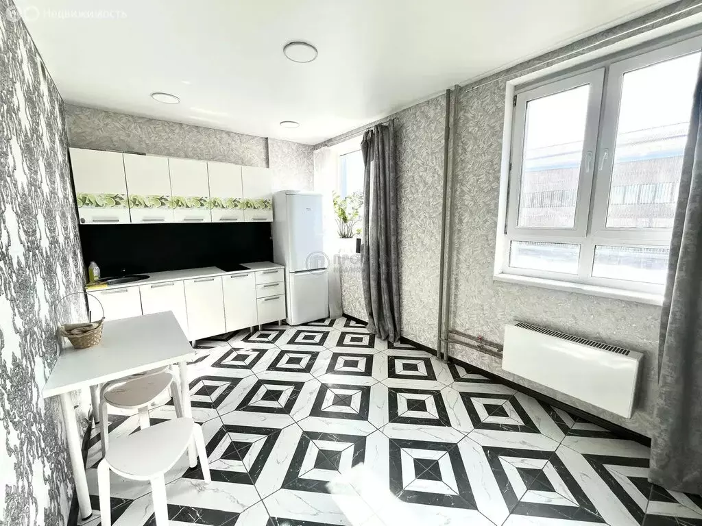 2-комнатная квартира: посёлок городского типа Новоивановское, бульвар ... - Фото 2