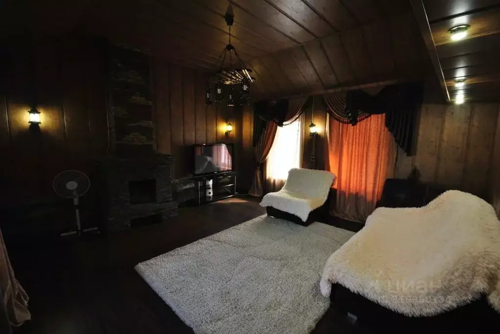 Дом в Севастополь ш. Монастырское (250 м) - Фото 1