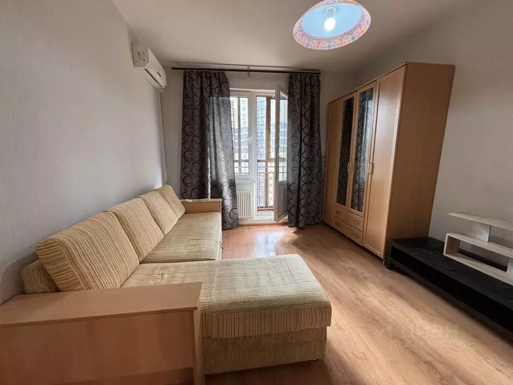 Студия Московская область, Реутов Юбилейный просп., 72 (27.0 м) - Фото 1