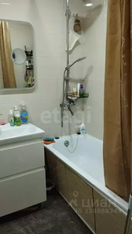 Дом в Вологодская область, пос. Ермаково ул. Цветочная, 9 (220 м) - Фото 1