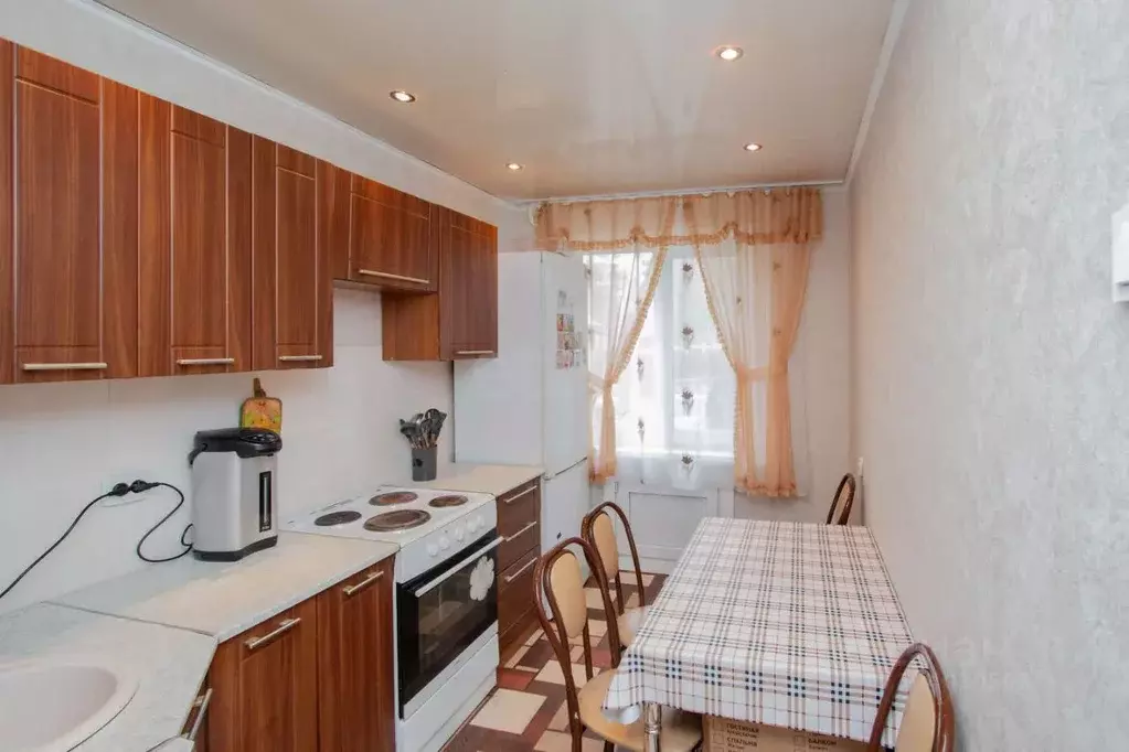 3-к кв. Кемеровская область, Новокузнецк ул. Новоселов, 6 (59.8 м) - Фото 1