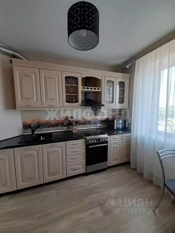 3-к кв. Хакасия, Абакан Вокзальная ул., 16 (66.3 м) - Фото 1